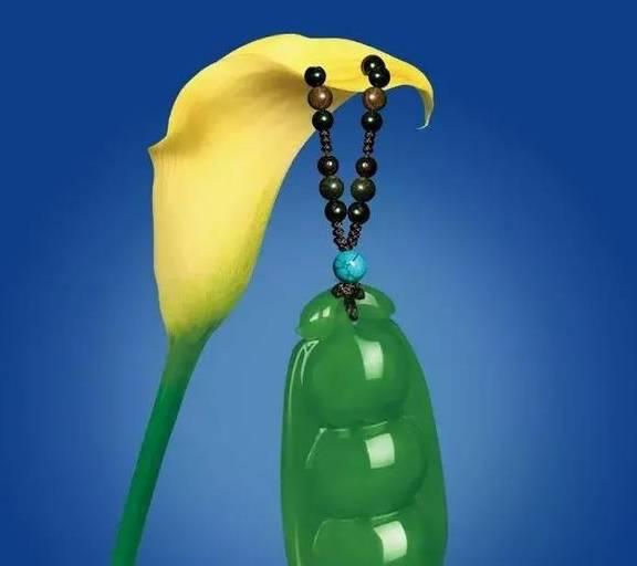 教授挂饰爆料视频,视频爆料背后的惊人真相  第3张